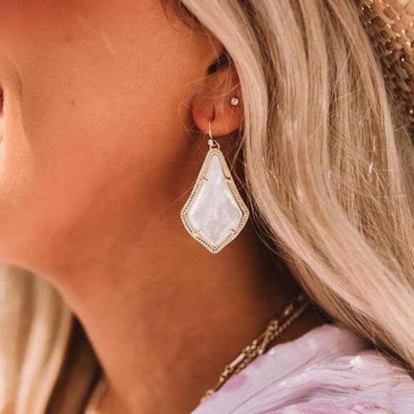 Kendra Scott Iridescent Gold Toned Glass Alex Earrings - Picture 4 of 4